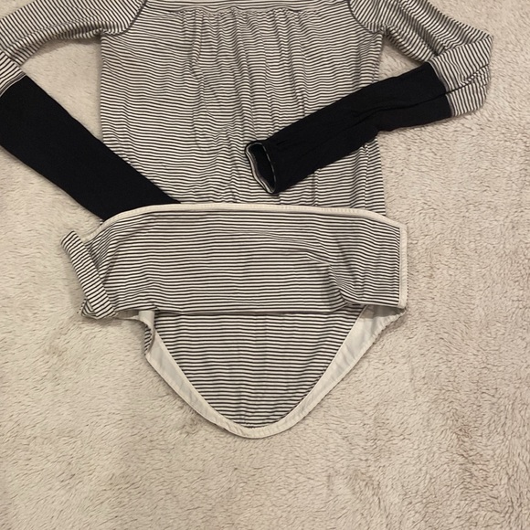 Lululemon Ling Sleeve Top - Picture 5 of 6